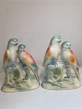 Vintage Spaulding porcelain pair of parakeet figurines‎ pastel budgies parrots